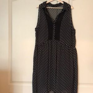 Dex chiffon with lace detailing CUTE DRESS!